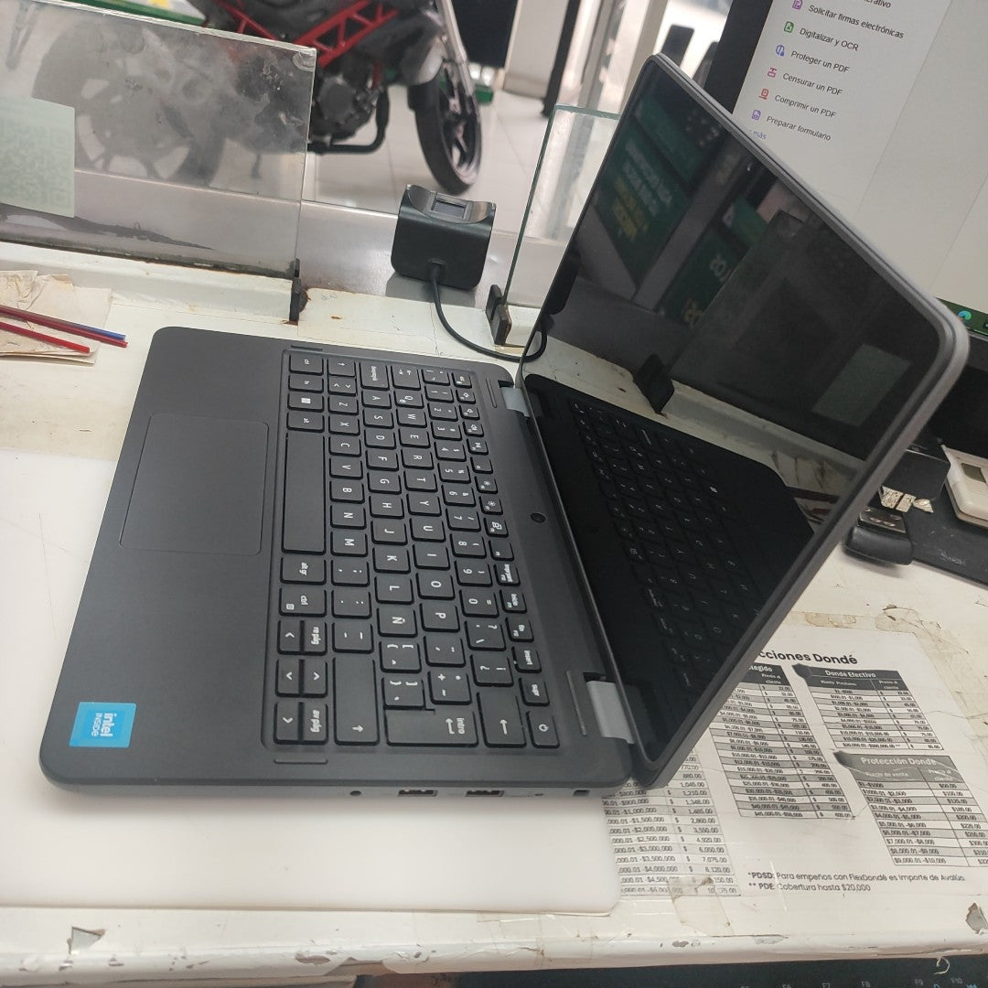 LAPTOP DELL LATITUDE 3140 (2024) 128 GB SSD 8 GB RAM (SEMINUEVO)