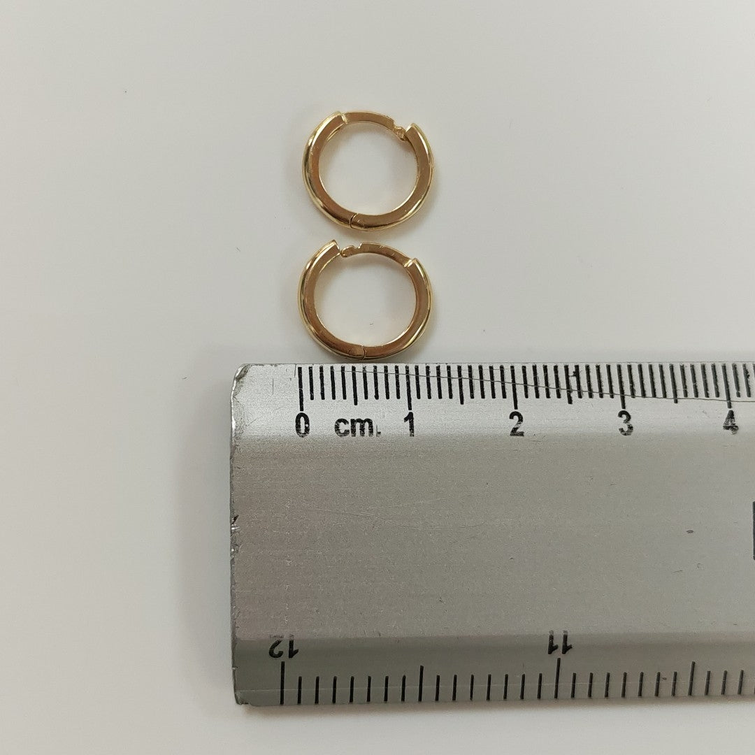 ARETES HUGGIES LISAS 14K 1.4 GR (NUEVO)