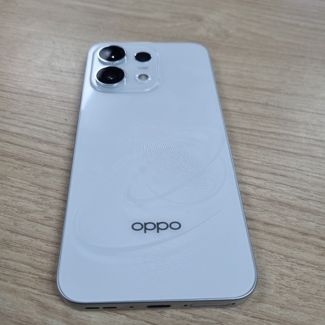CELULAR OPPO RENO 16F CPH2859 (2026) 256 GB 8 GB RAM (SEMINUEVO)