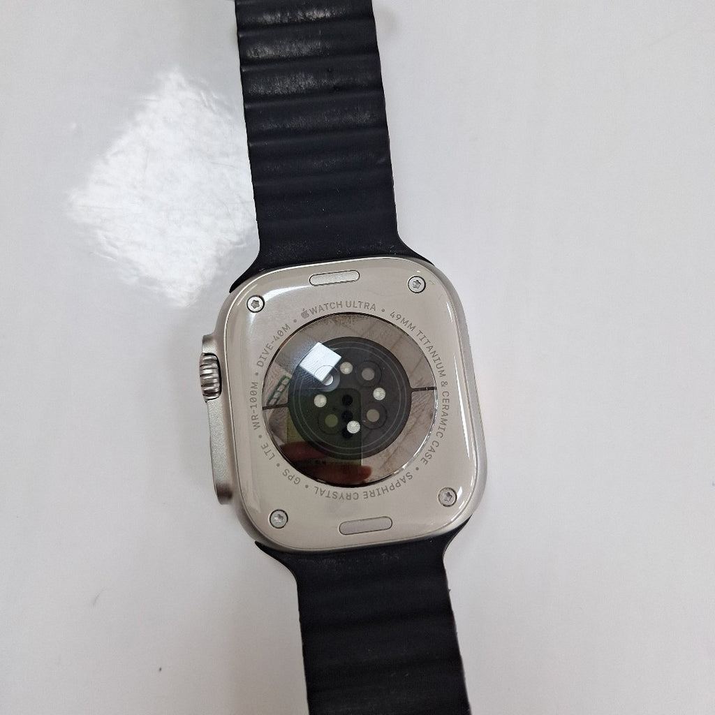 SMARTWATCH APPLE ULTRA 2 TITANIUM  A2859 49 MM GPS + CELULAR (SEMINUEVO)