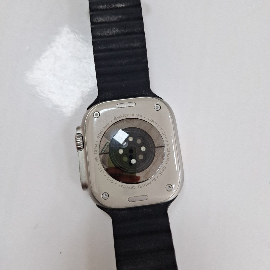 SMARTWATCH APPLE ULTRA 2 TITANIUM  A2859 49 MM GPS + CELULAR (SEMINUEVO)