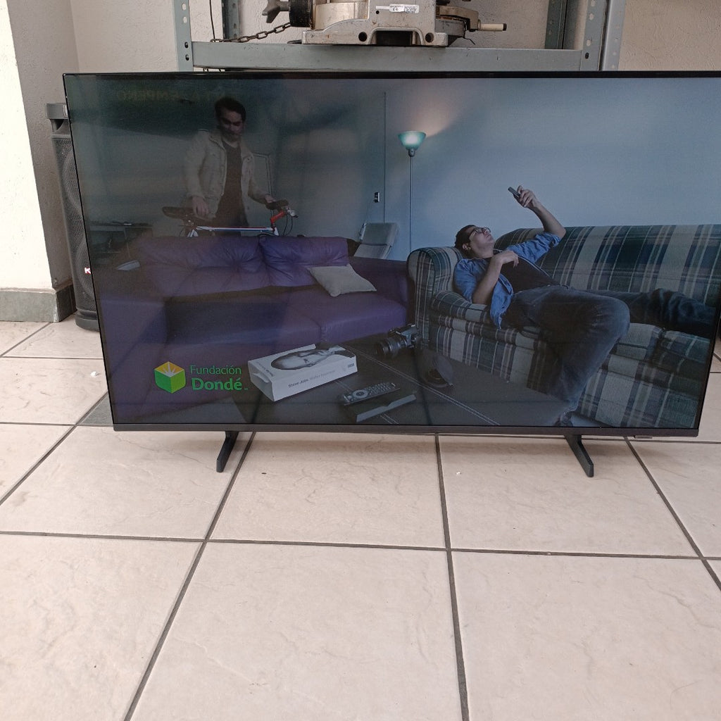 PANTALLA SAMSUNG UN43U8200HF (2026) 43" LED 4K (SEMINUEVO)