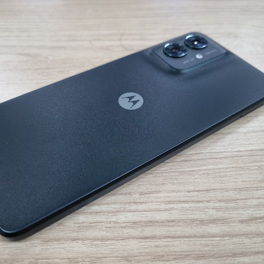 CELULAR MOTOROLA MOTO G55 5G XT2435-2 (2024) 256 GB 8 GB RAM (SEMINUEVO)