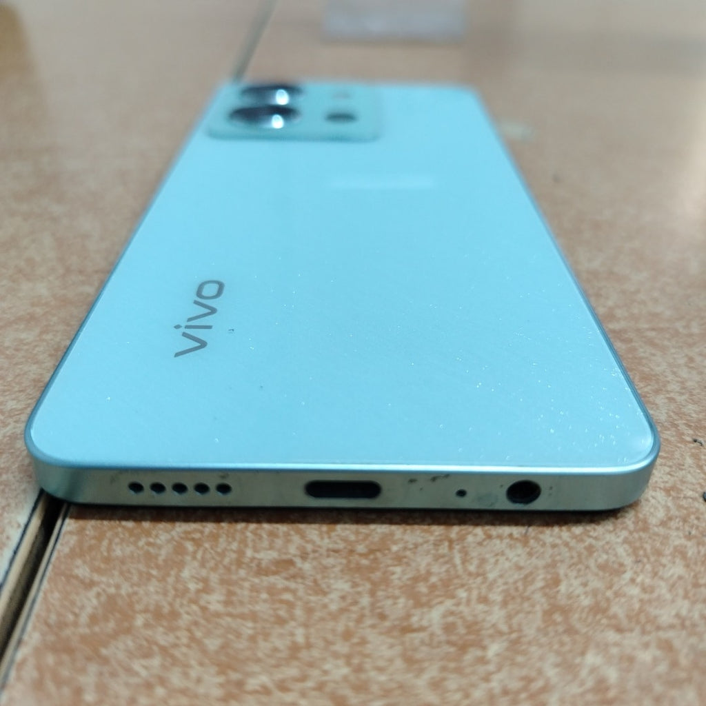 CELULAR VIVO Y36 V2247 256 GB 8 GB RAM (SEMINUEVO)