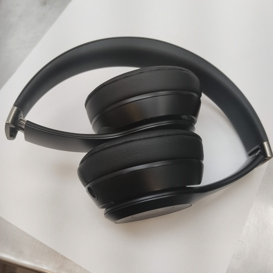 AUDIFONOS BEATS SOLO 4 INALAMBRICO ON EAR (SEMINUEVO)
