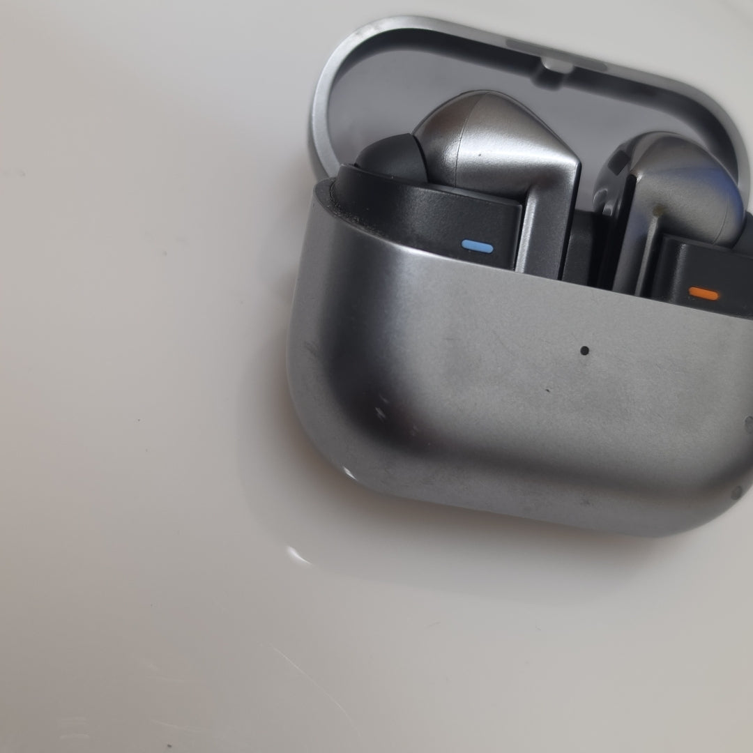 AUDIFONOS SAMSUNG GALAXY BUDS 3 PRO SM-R630 INALAMBRICO IN EAR (SEMINUEVO)