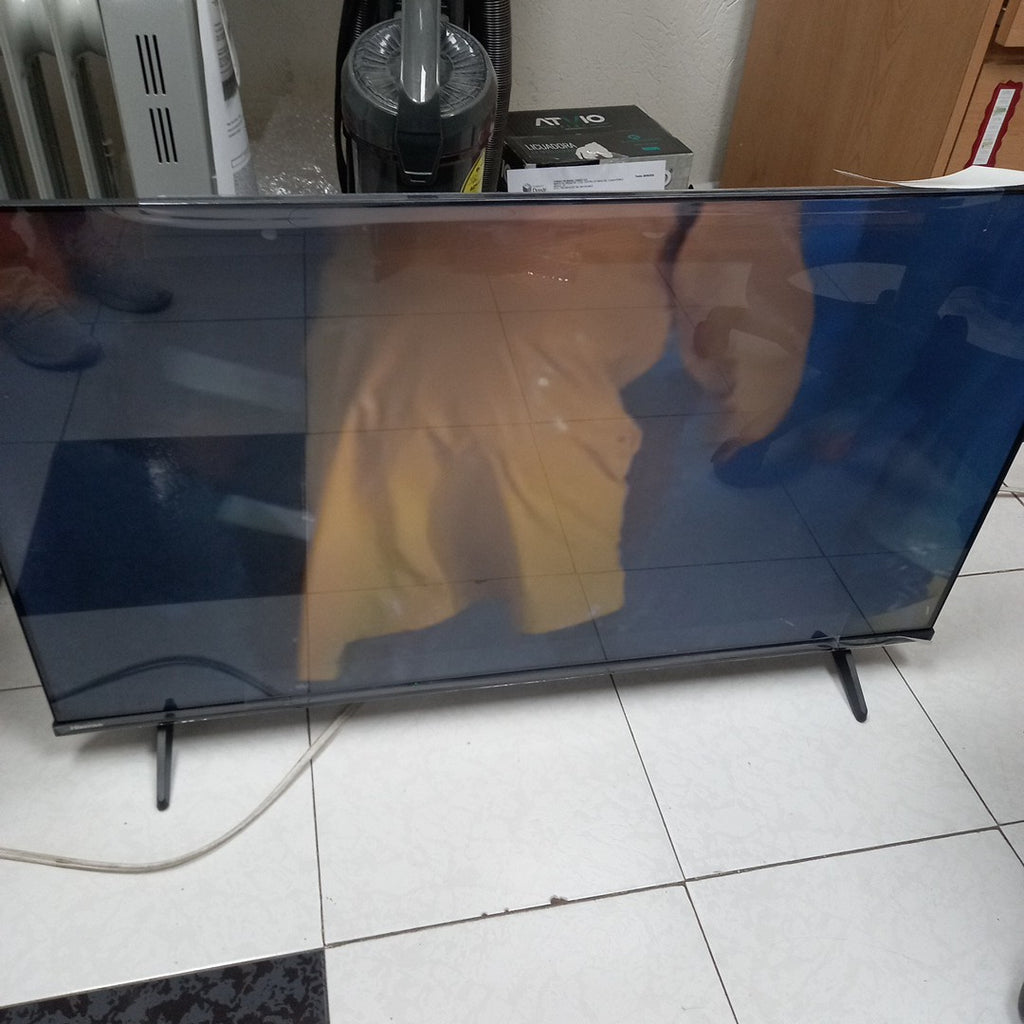 PANTALLA HISENSE 40A4NR (2025) 40" LED FULL HD (SEMINUEVO)