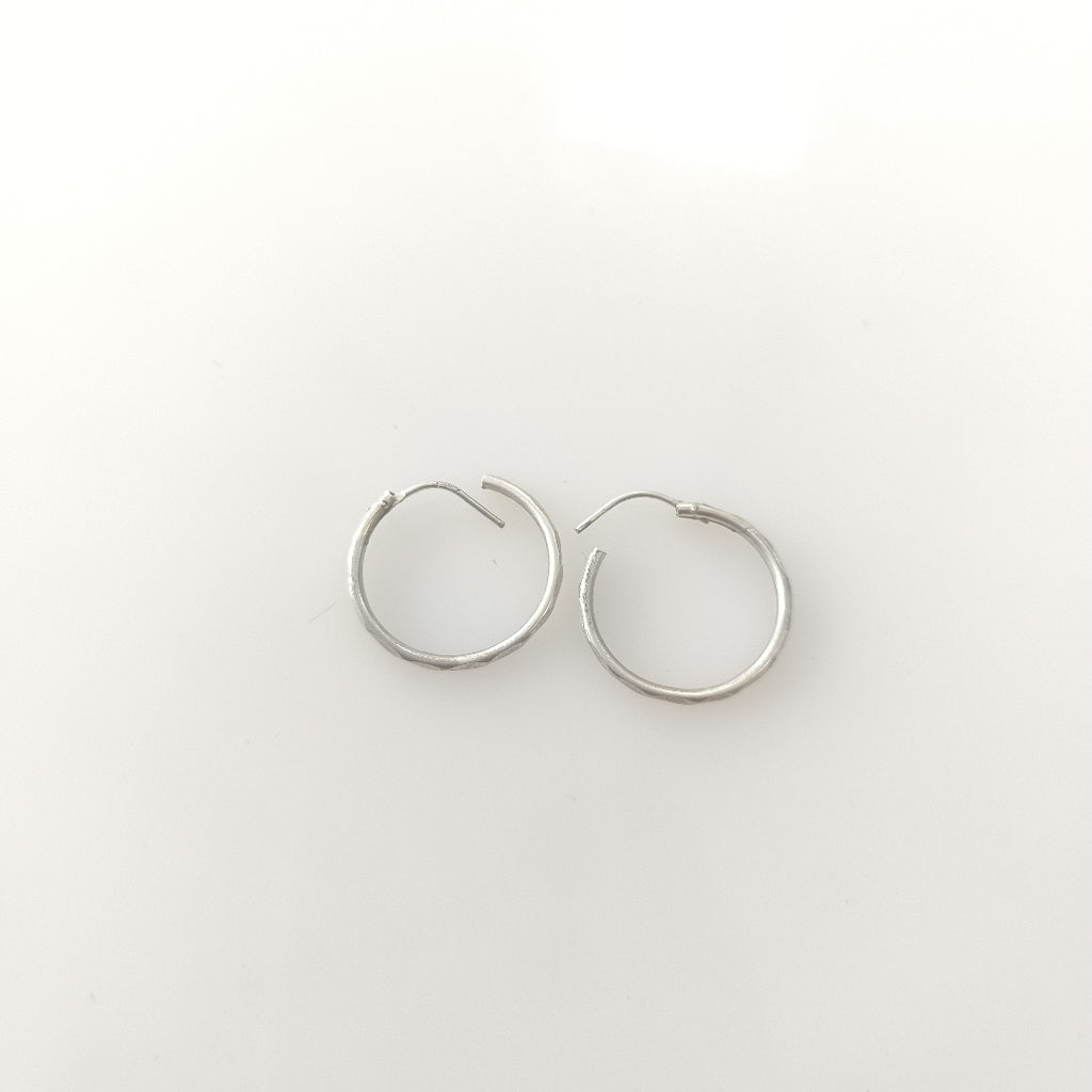 ARRACADAS PAR PLATA 1.6 GRMS (SEMINUEVO)