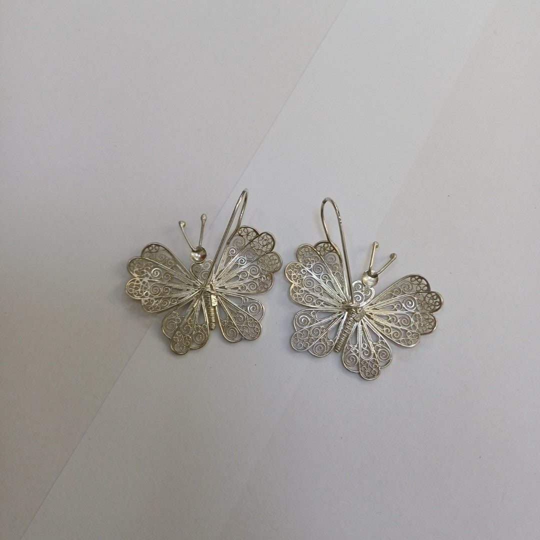 ARETES PAR PLATA 8,40 GRMS (SEMINUEVO)