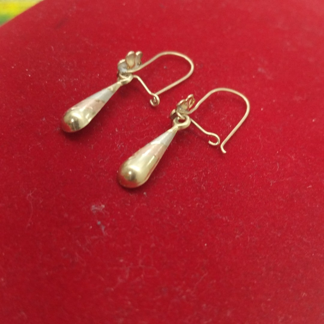 ARETES PAR ORO,ORO COMBINADO 10 K 1,00 GRMS (SEMINUEVO)