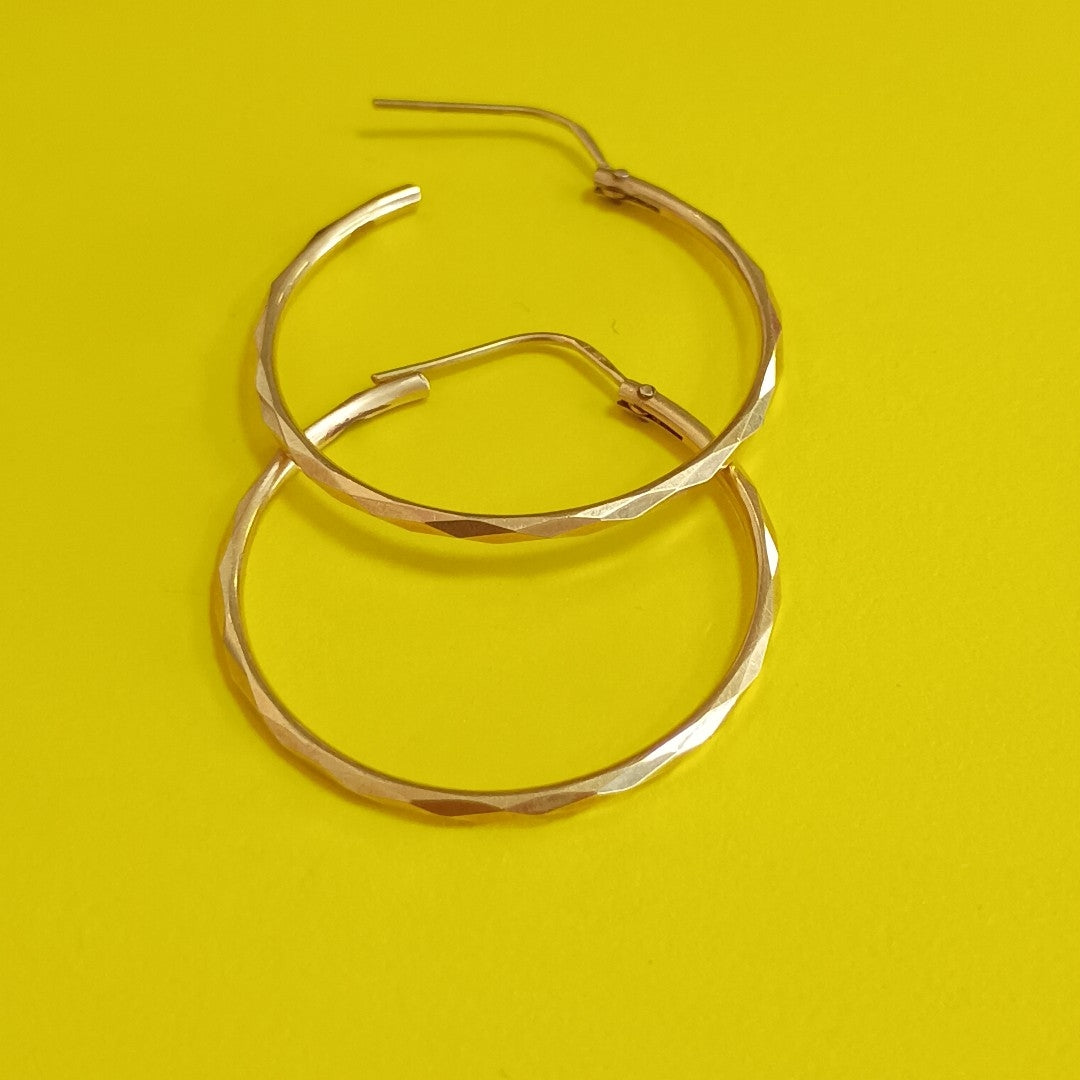 ARRACADAS PAR ORO 14 K 1.7 GRMS (SEMINUEVO)