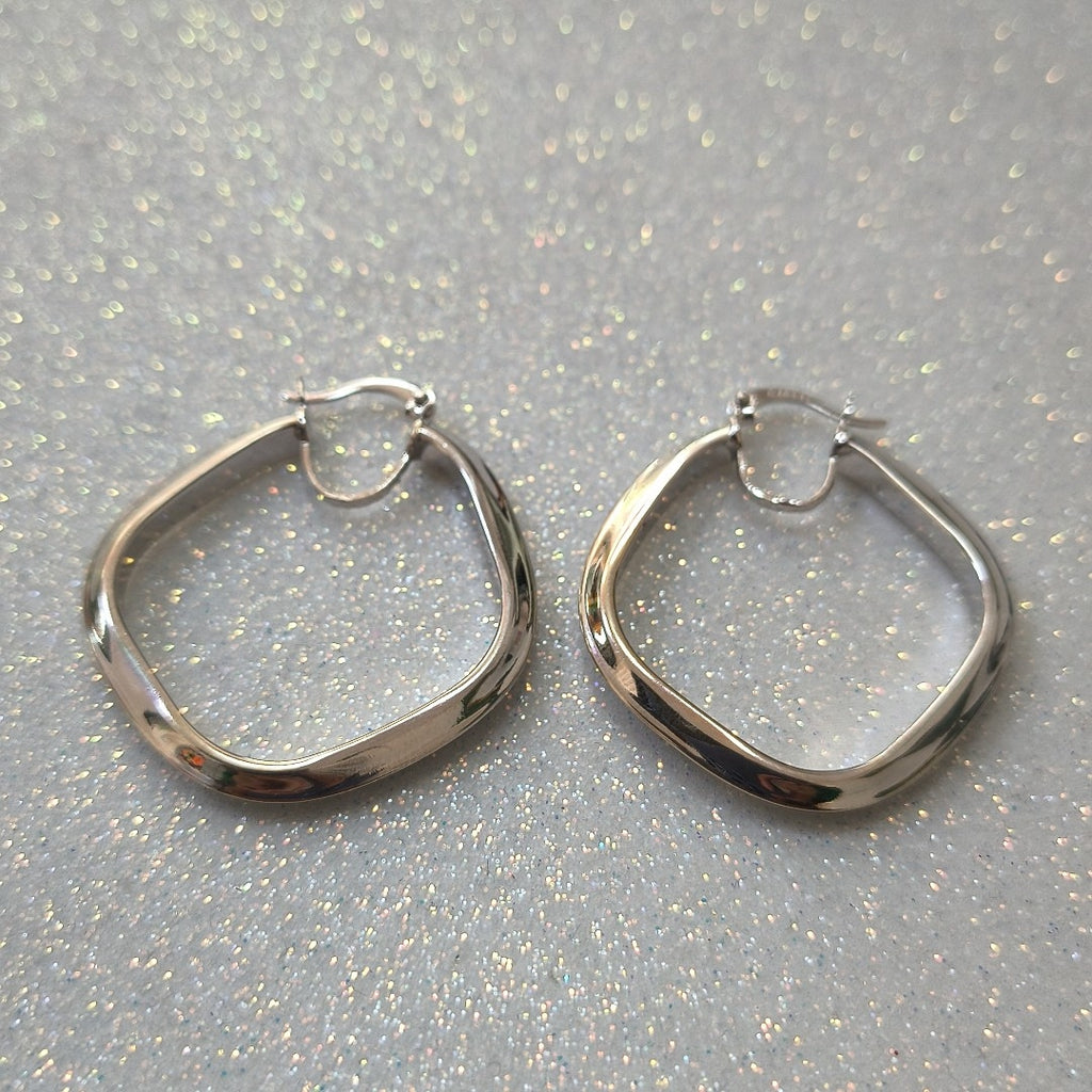 ARRACADAS PAR ORO BLANCO 14 K 6,90 GRMS (SEMINUEVO)