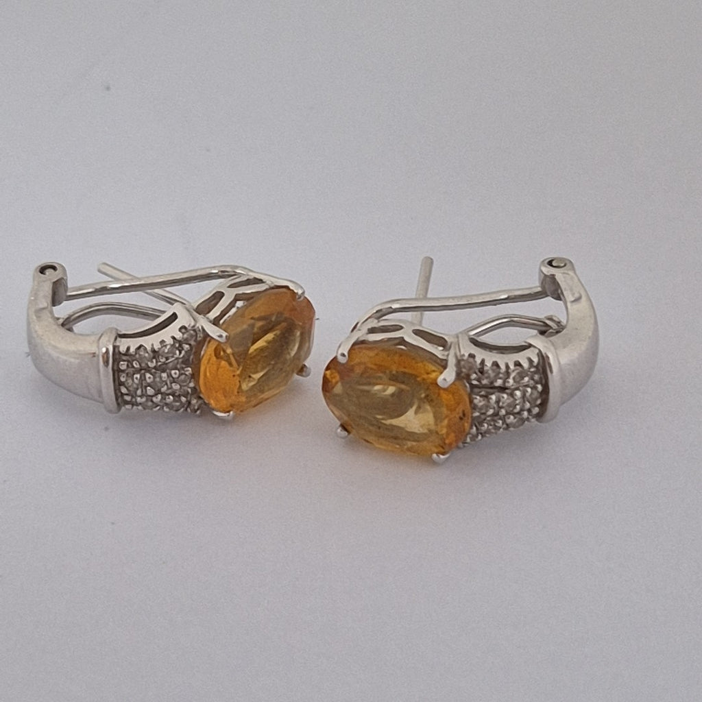 ARETES PAR ORO 14 K 5.2 GRMS (SEMINUEVO)