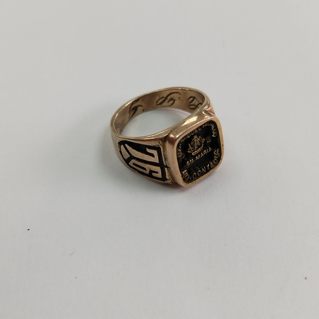 ANILLO DE GRADUACIÓN ORO 8 K 5,70 GRMS (SEMINUEVO)