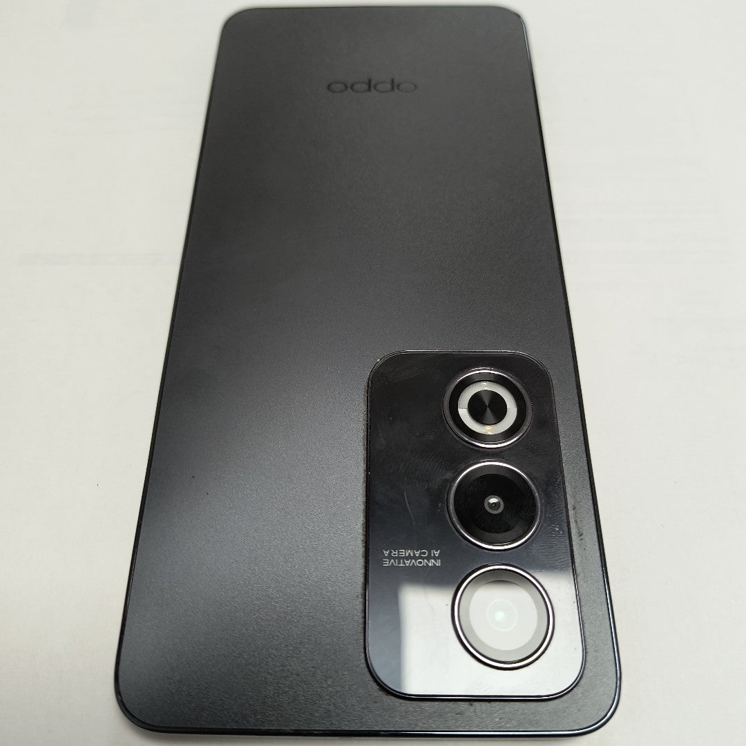 CELULAR OPPO A80 5G CPH2639 (2024) 256 GB 8 GB RAM (SEMINUEVO)