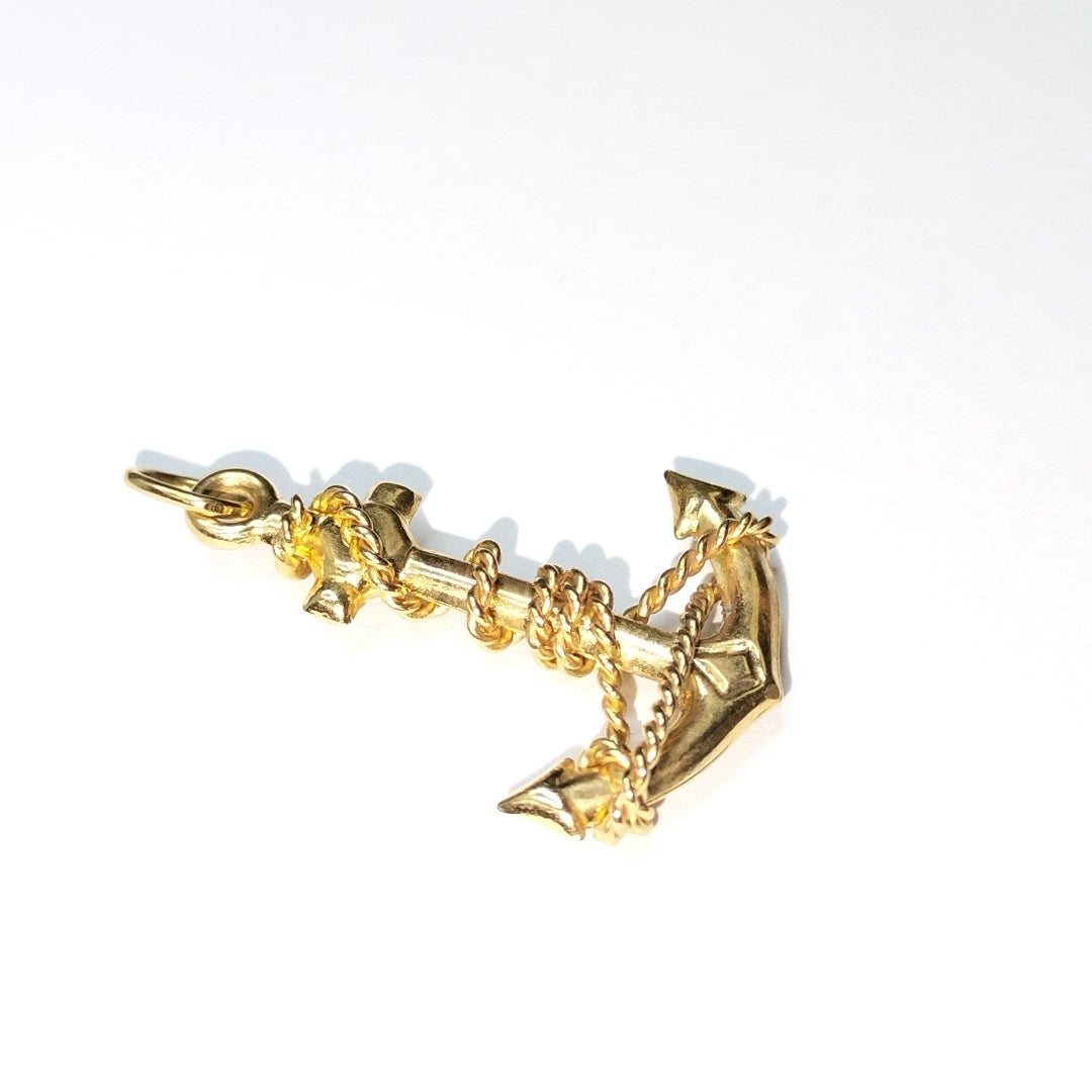 DIJE ORO 18 K 2.4 GRMS (SEMINUEVO)