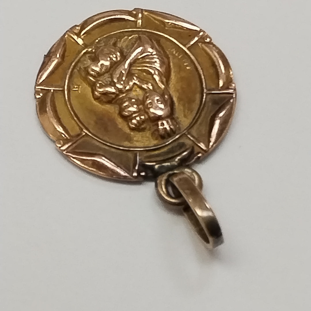 DIJE ORO 10 K 0.8 GRMS (SEMINUEVO)