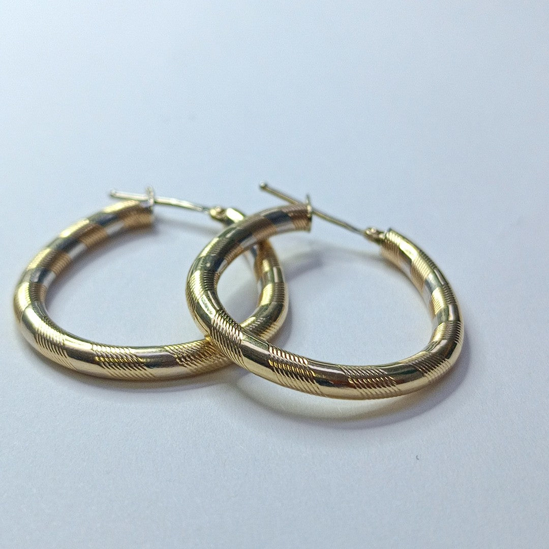 ARRACADAS PAR ORO 14 K 4.2 GRMS (SEMINUEVO)
