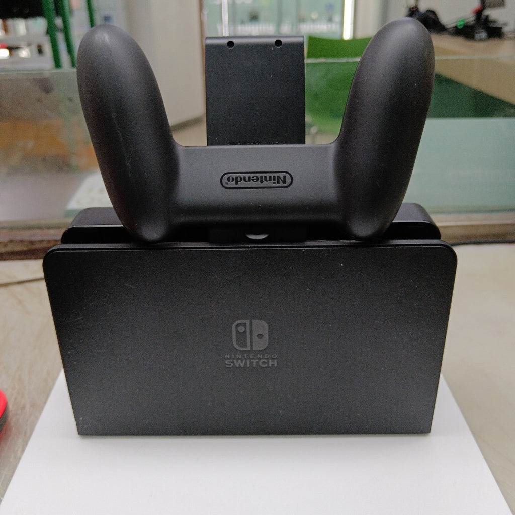 CONSOLA DE VIDEOJUEGO NINTENDO SWITCH OLED 64 GB (SEMINUEVO)