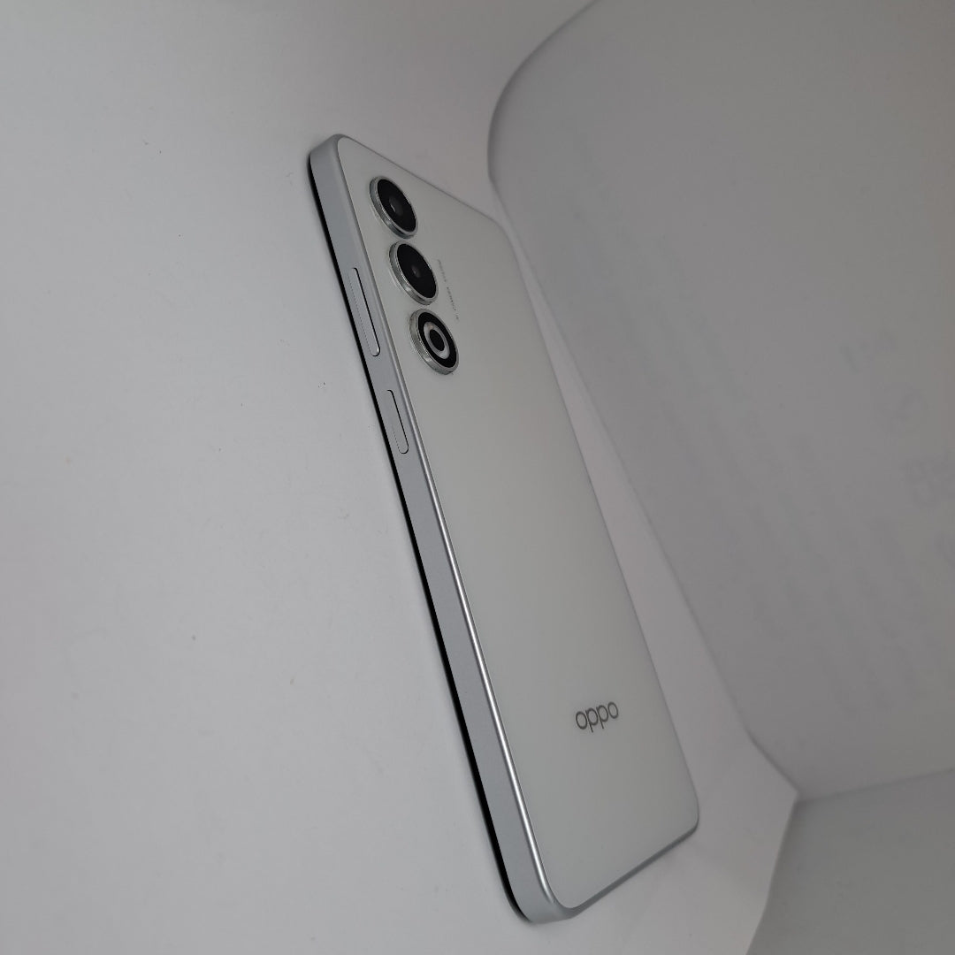 CELULAR OPPO A5 CPH2727 (2025) 256 GB 4 GB RAM (SEMINUEVO)