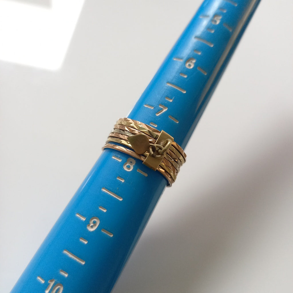 ANILLITO ORO 14 K 3.4 GRMS (SEMINUEVO)