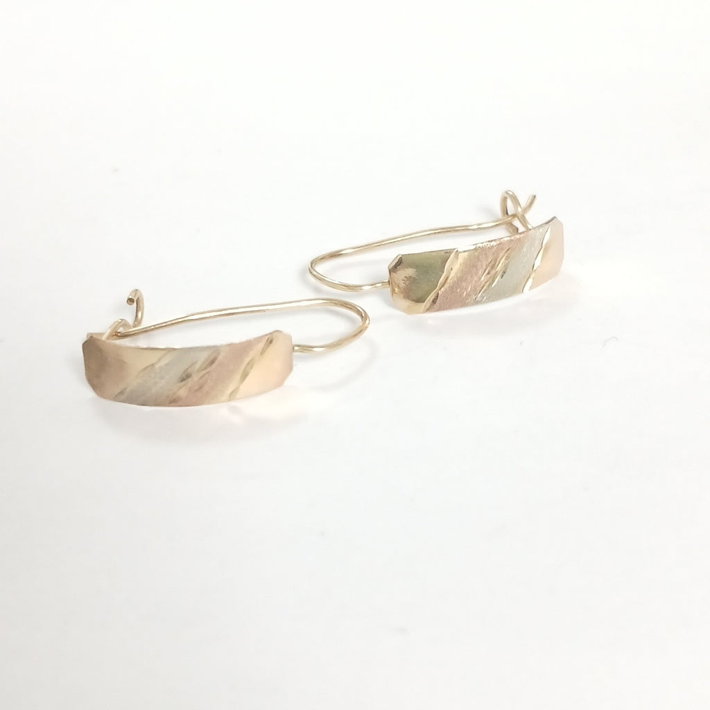 ARETES PAR ORO COMBINADO 10 K 0.9 GRMS (SEMINUEVO)