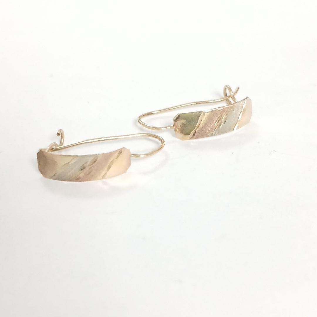 ARETES PAR ORO COMBINADO 10 K 0.9 GRMS (SEMINUEVO)