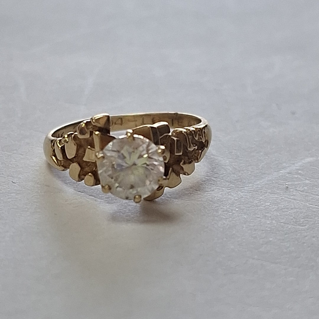 SOLITARIO ORO 14 K 3.8 GRMS (SEMINUEVO)