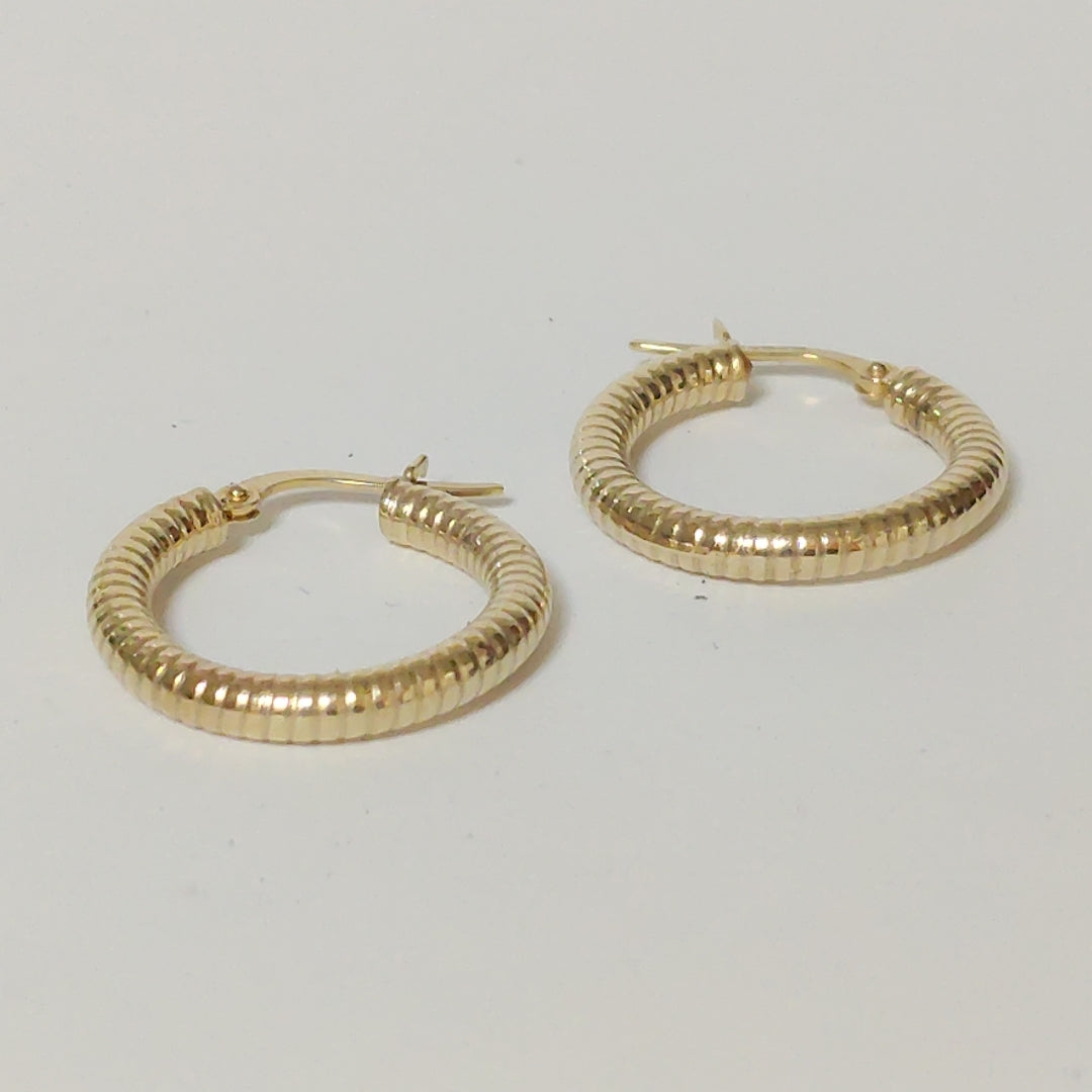 ARRACADAS PAR ORO 10 K 1,60 GRMS (SEMINUEVO)