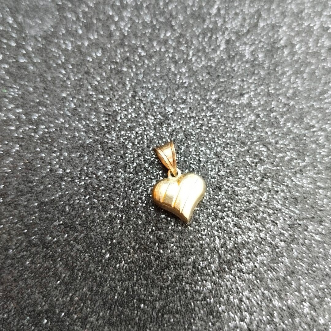 DIJE ORO 10 K 0.6 GRMS (SEMINUEVO)