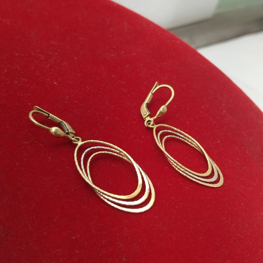 ARETES PAR ORO COMBINADO 14 K 2.9 GRMS (SEMINUEVO)
