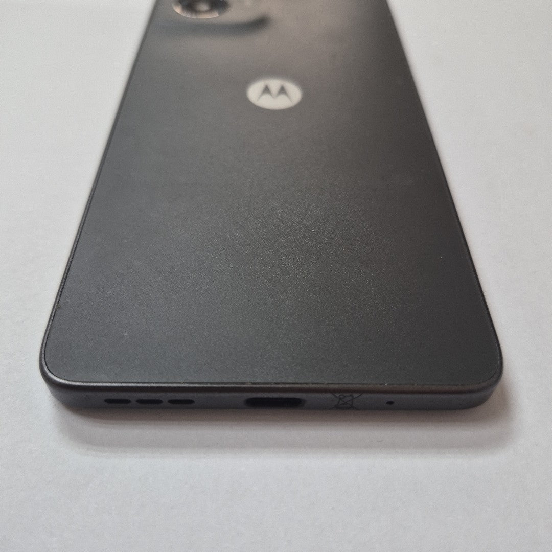 CELULAR MOTOROLA MOTO E14 XT2421-12 (2024) 64 GB 2 GB RAM (SEMINUEVO)