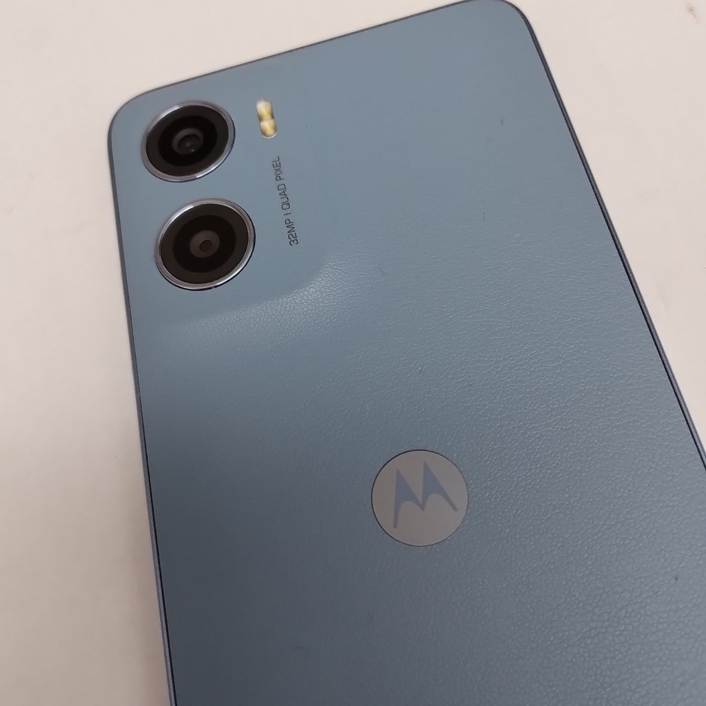 CELULAR MOTOROLA MOTO E15 XT2523-8 (2024) 64 GB 2 GB RAM (SEMINUEVO)