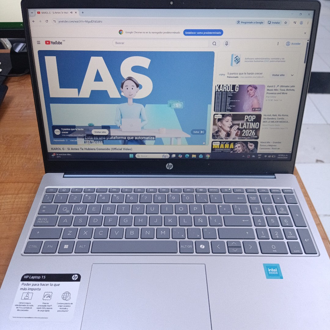 LAPTOP HP 15-FD0211LA (2025) 512 GB SSD 8 GB RAM (SEMINUEVO)