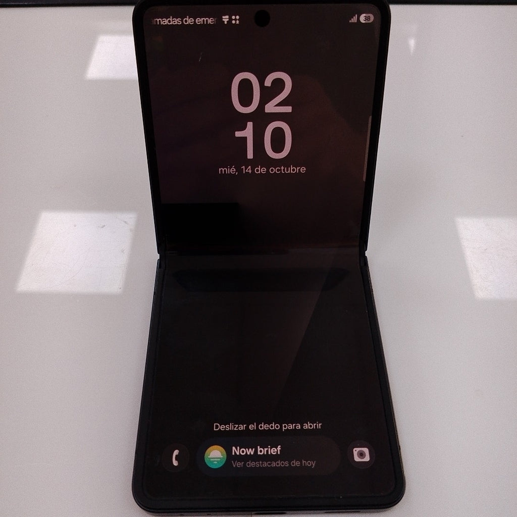 CELULAR SAMSUNG GALAXY Z FLIP 7 SM-F766B (2025) 512 GB 12 GB RAM (SEMINUEVO)