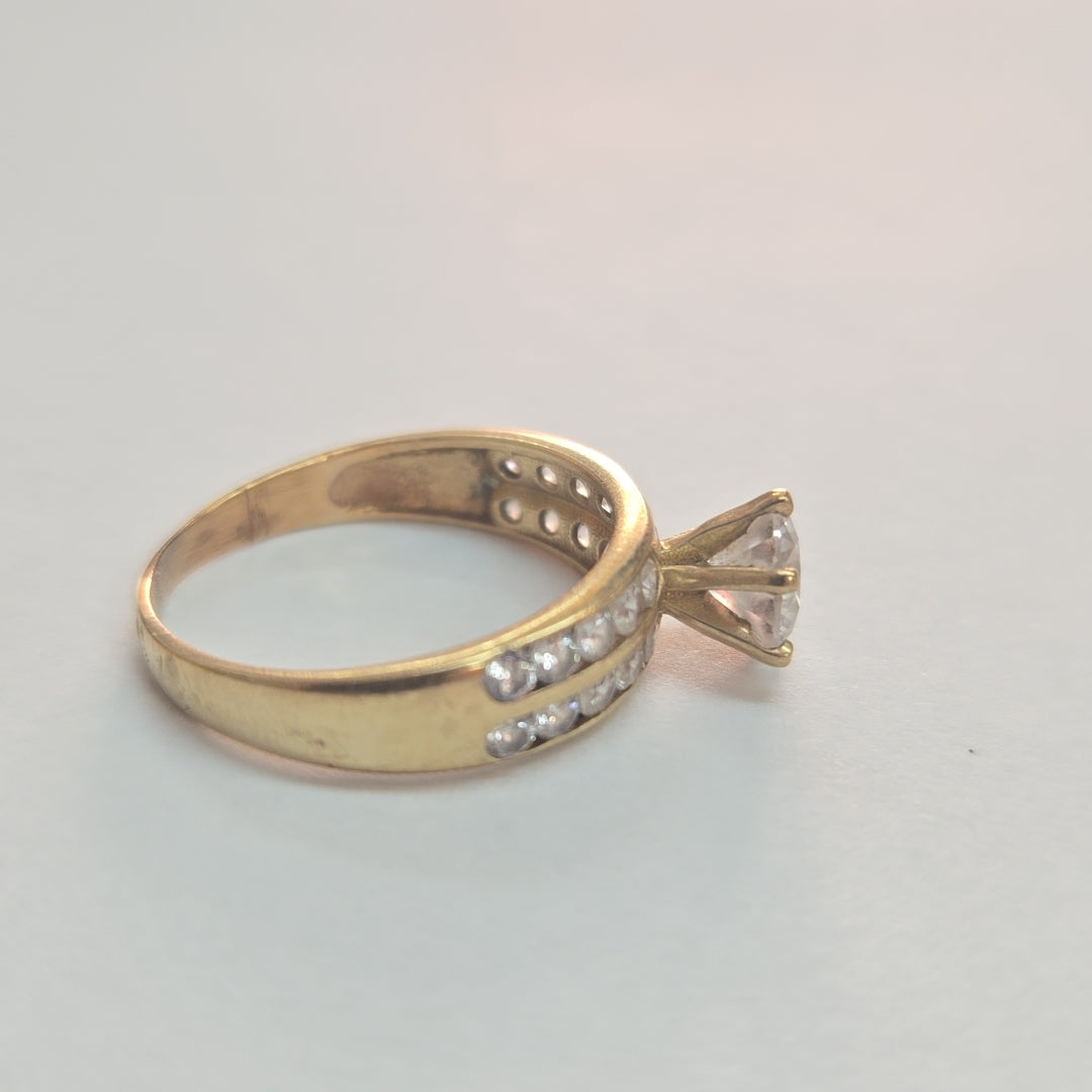 SOLITARIO ORO 10 K 2,60 GRMS (SEMINUEVO)