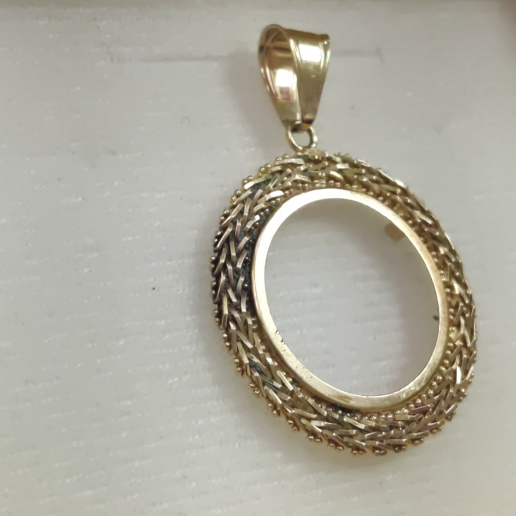 K1 3 GRMS 14 K IDENTIFICACIÓN DIJE MATERIALES ORO CANTIDAD DE PIEZAS (SEMINUEVO)
