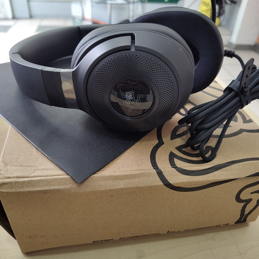 AUDIFONOS RAZER KRAKEN V3 X ALAMBRICO OVER EAR (SEMINUEVO)