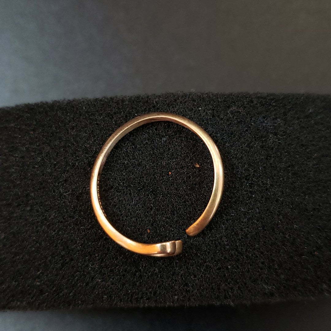 ANILLO ORO 10 K 1.3 GRMS (SEMINUEVO)