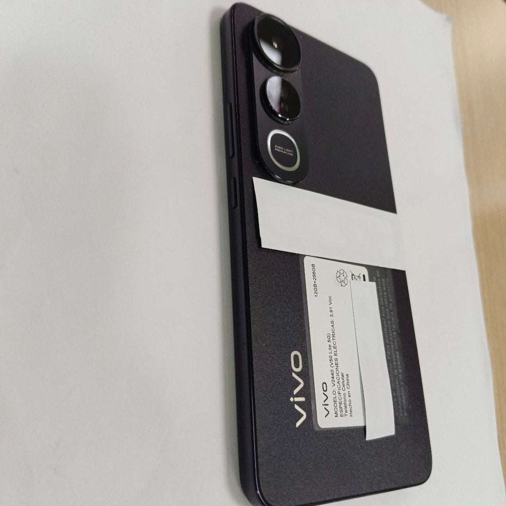 CELULAR VIVO V50 LITE 5G V2440 (2025) 256 GB 12 GB RAM (SEMINUEVO)