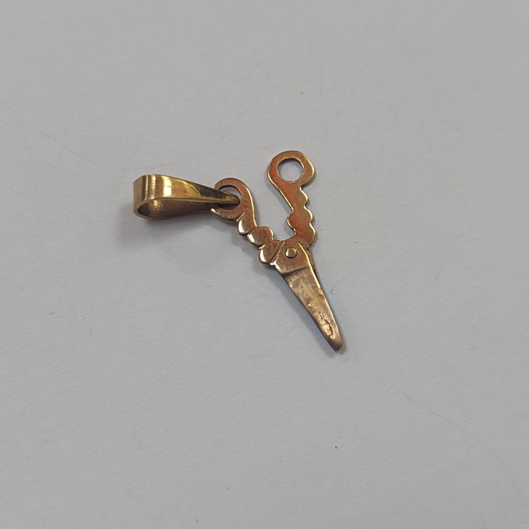 DIJE ORO 14 K 0,80 GRMS (SEMINUEVO)