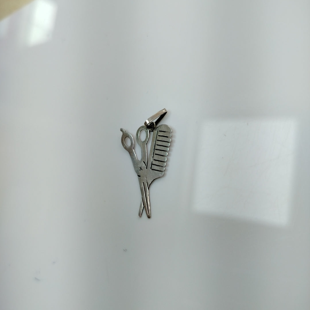 DIJE PLATA 0,90 GRMS (SEMINUEVO)