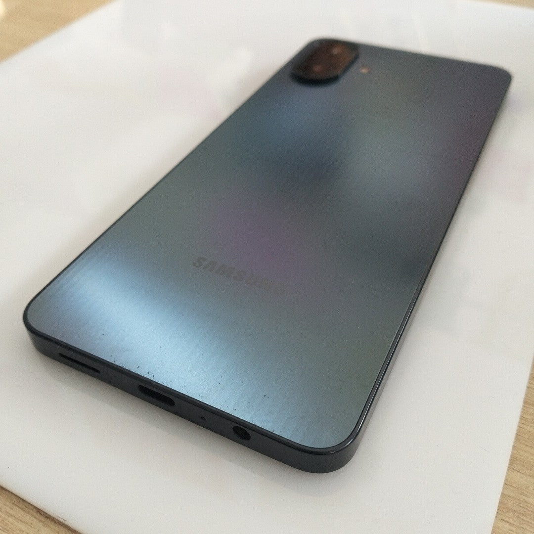 CELULAR SAMSUNG GALAXY A07 SM-A075M (2025) 64 GB 4 GB RAM (SEMINUEVO)