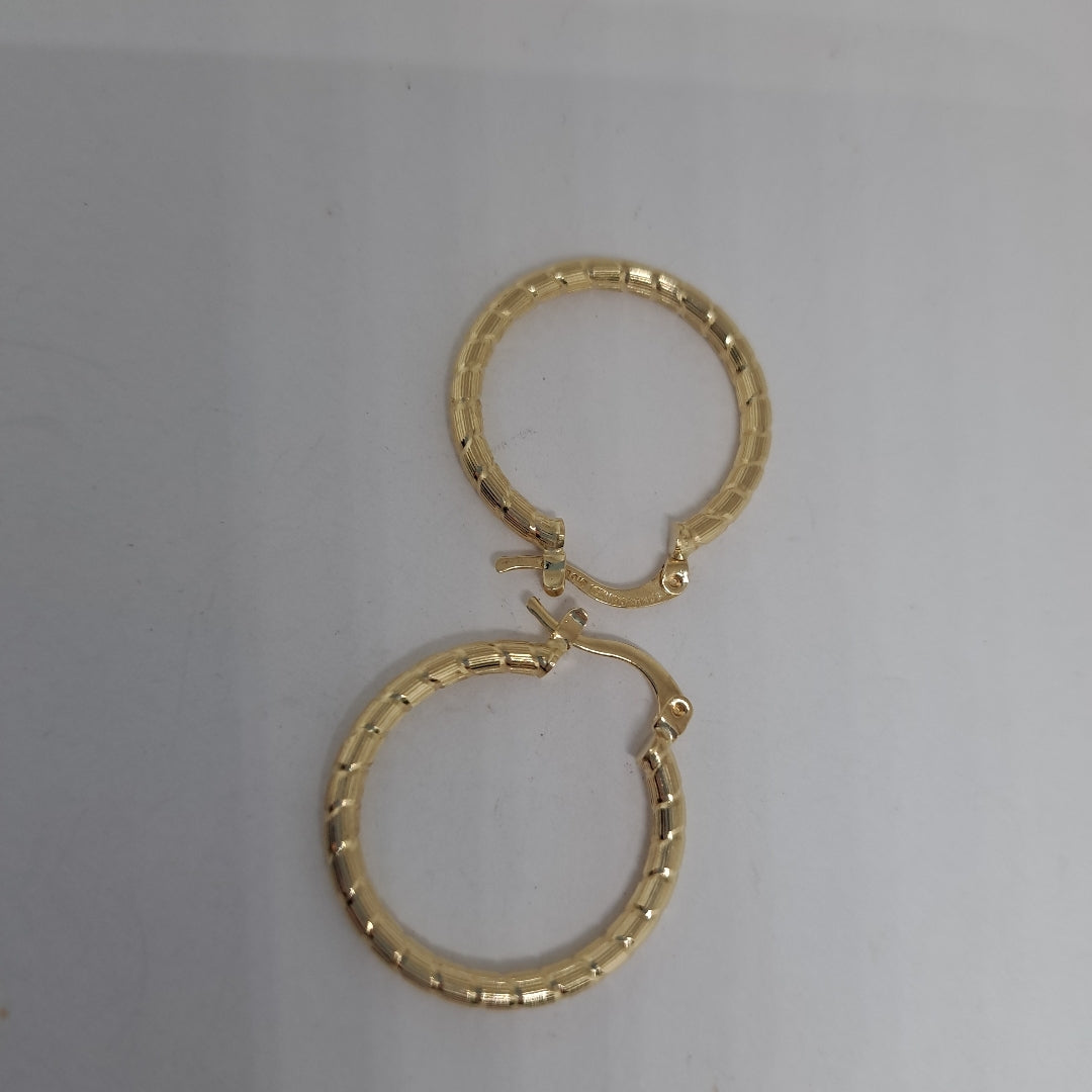 ARETES ARRACADAS LABRADAS 14K 3.3 GR (NUEVO)