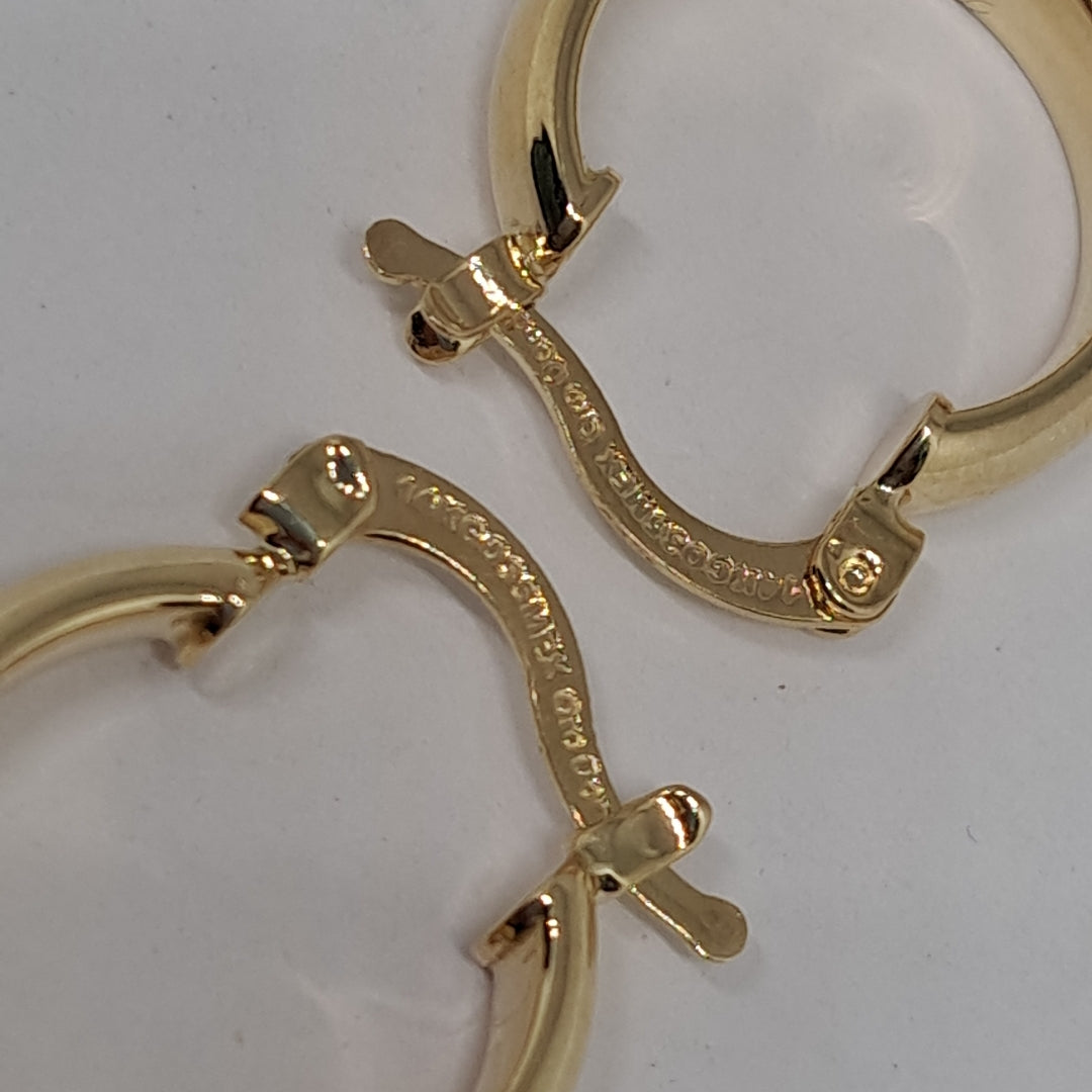 ARETES ARRACADA LISA 14K 1.7 GR (NUEVO)