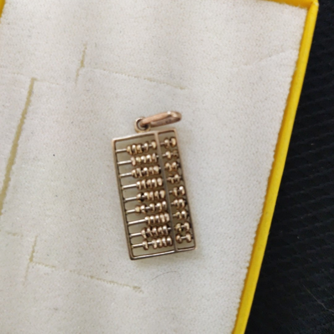 DIJE ORO 14 K 2.8 GRMS (SEMINUEVO)