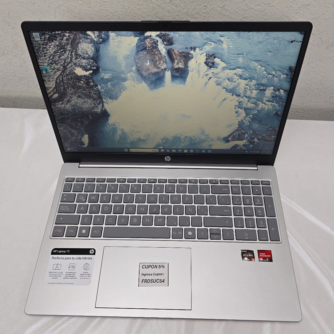 LAPTOP HP 15-FC0265LA (2023) 512 GB SSD 8 GB RAM (SEMINUEVO)