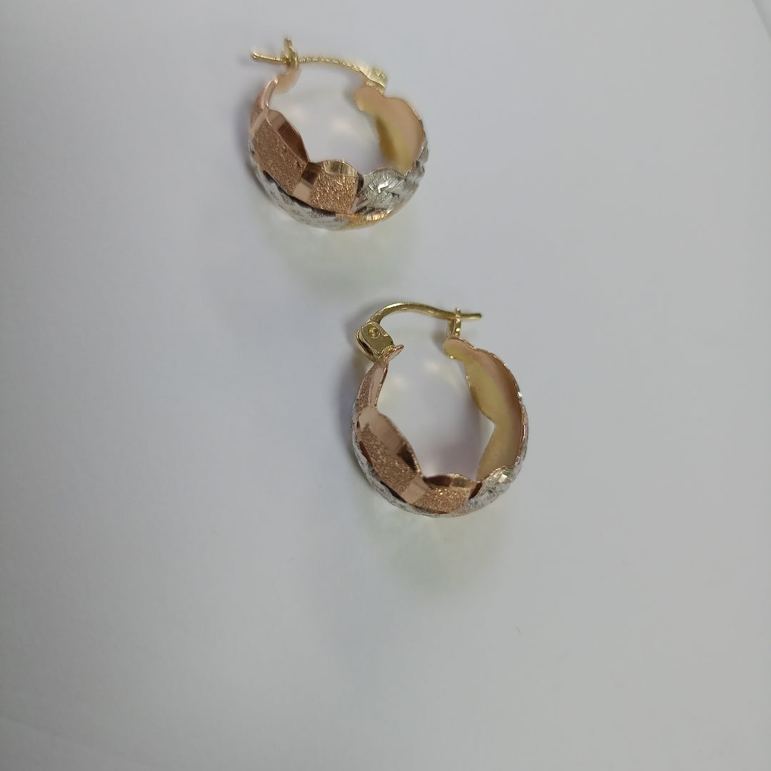 ARETES PAR ORO COMBINADO 14 K 2.7 GRMS (SEMINUEVO)