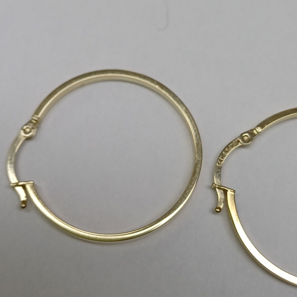 ARRACADAS PAR ORO 14 K 1.4 GRMS (SEMINUEVO)