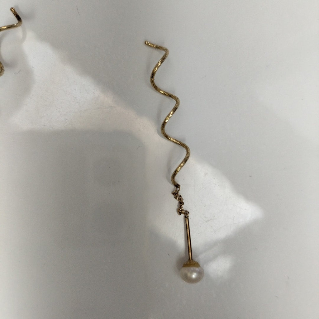 VIOLADORES PAR ORO 14 K 1.3 GRMS (SEMINUEVO)